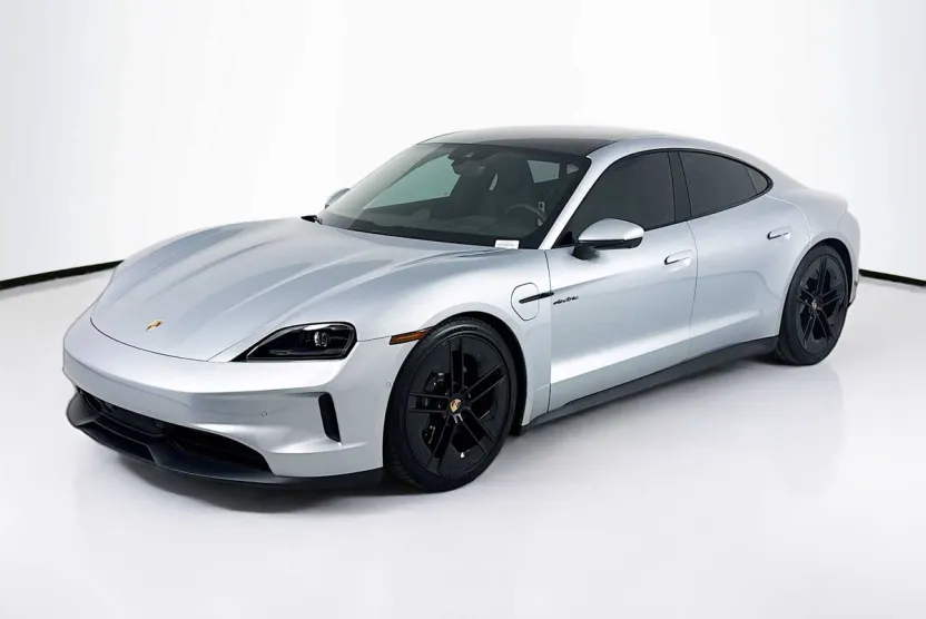 2025 Porsche Taycan 4 photo 1