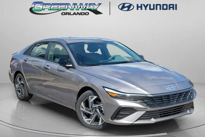 2025 Hyundai Elantra SEL Sport photo 1