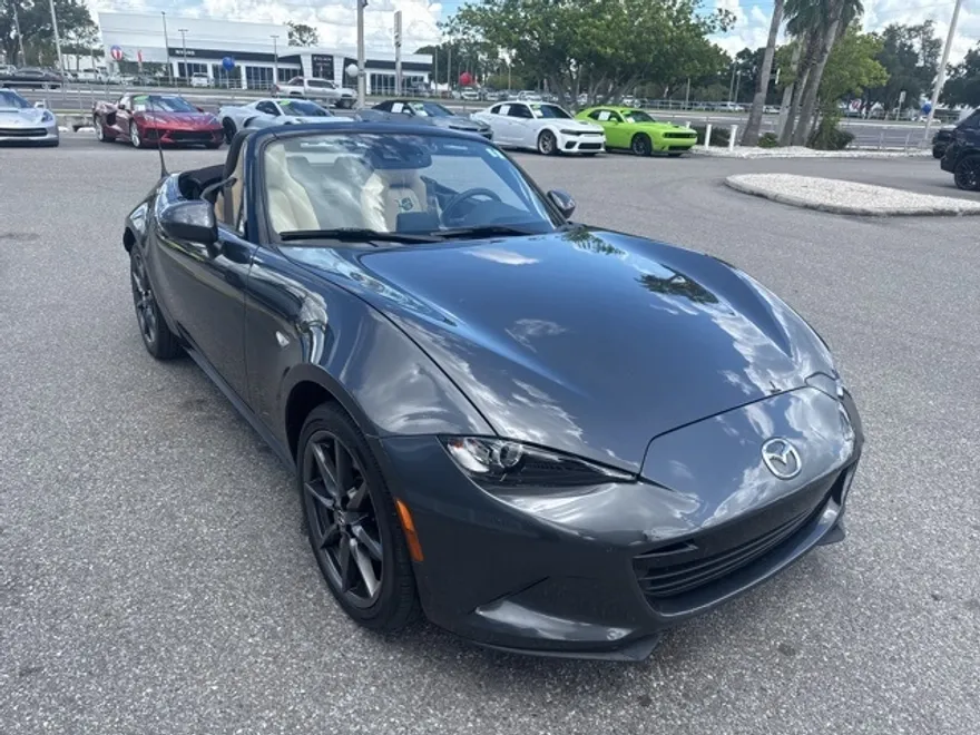 2017 Mazda MX-5 Miata Miata Grand Touring photo 1