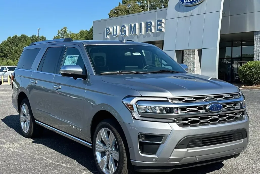 2024 Ford Expedition MAX Platinum photo 1
