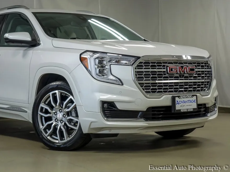 2022 Gmc Terrain Denali photo 1