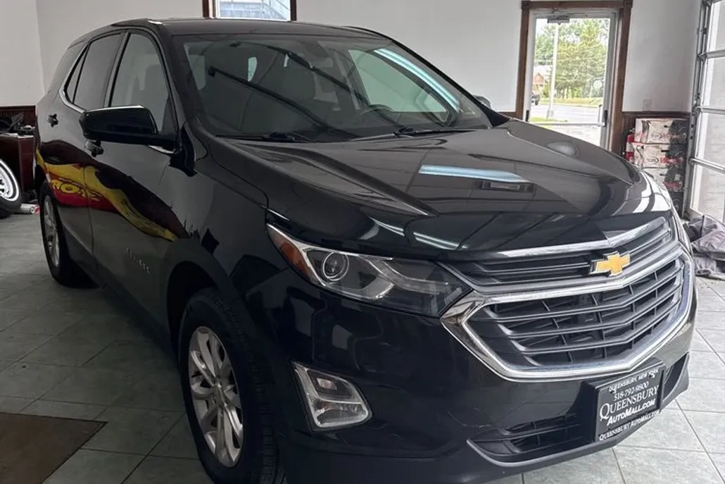 2018 Chevrolet Equinox LT photo 1