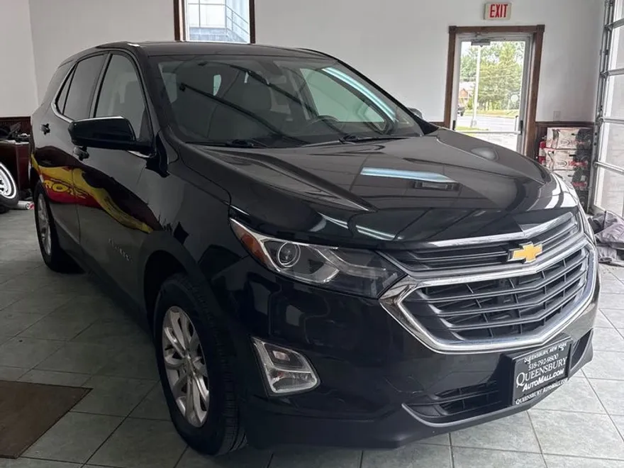 2018 Chevrolet Equinox LT photo 1