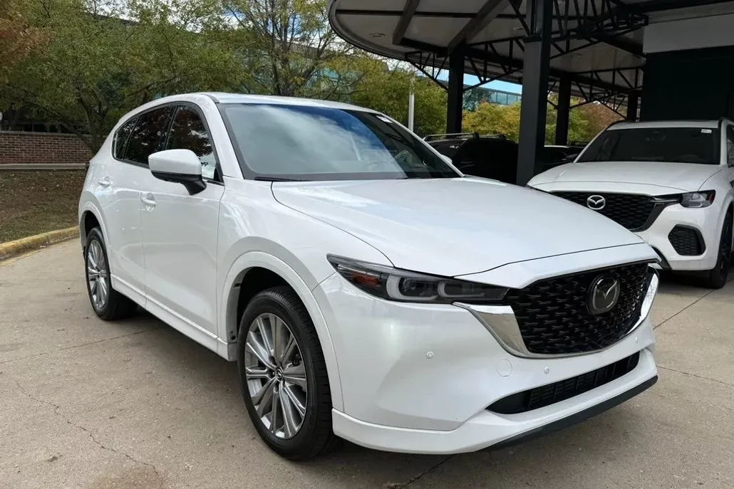 2023 Mazda CX-5 2.5 Turbo Signature photo 1