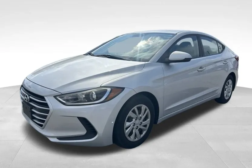 2017 Hyundai Elantra SE photo 1