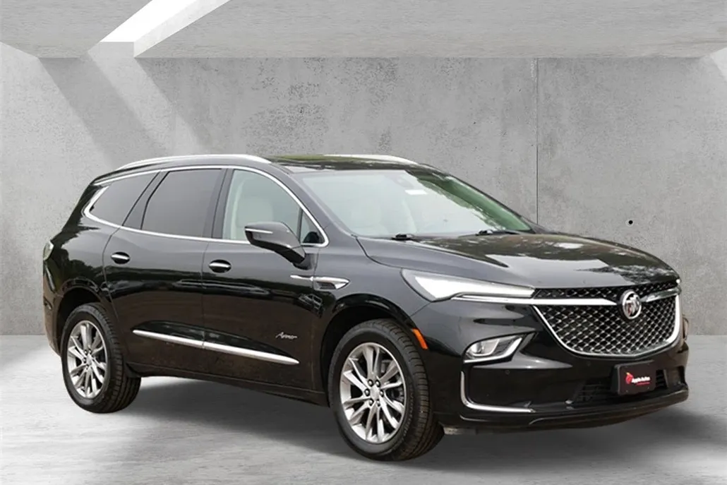 2022 Buick Enclave Avenir photo 1