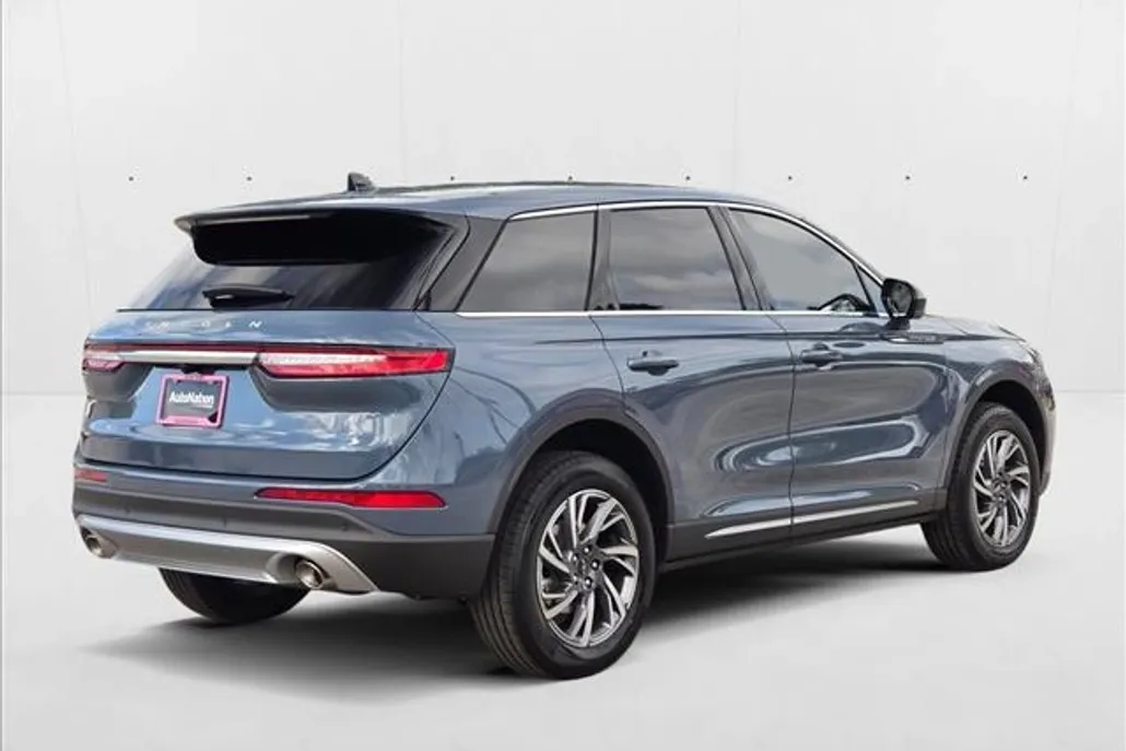 2025 Lincoln Corsair Premiere photo 1