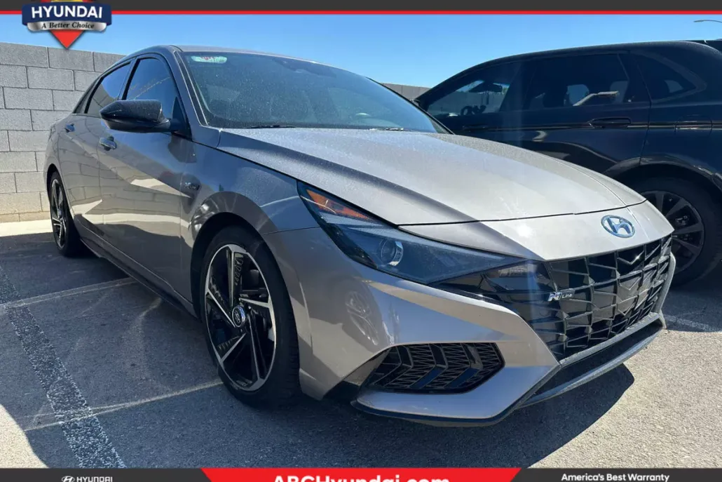 2022 Hyundai Elantra N Line photo 1