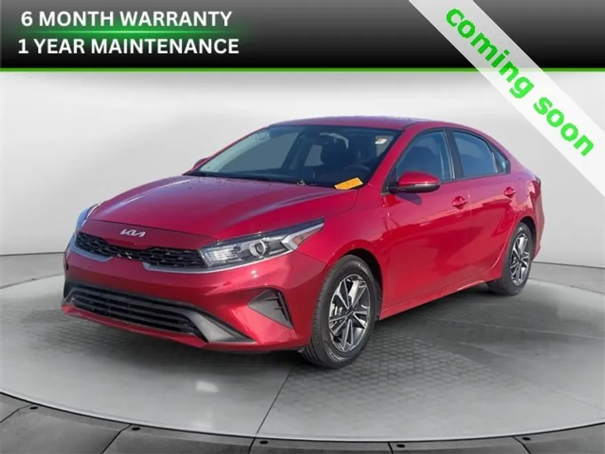 2023 Kia Forte LXS photo 1