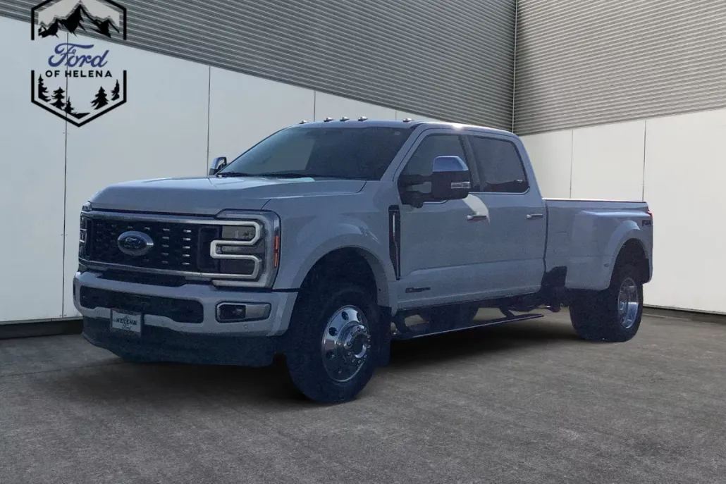 2026 Ford F-450 Lariat photo 1