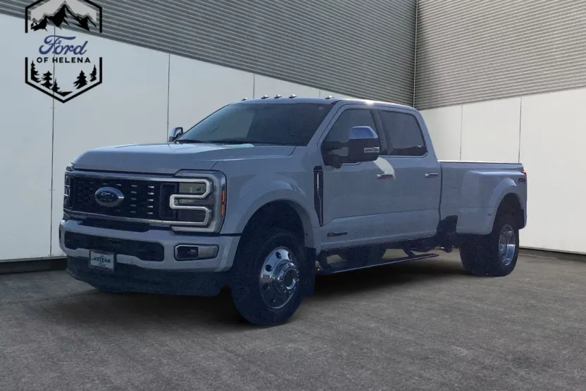 2026 Ford F-450 Lariat photo 1