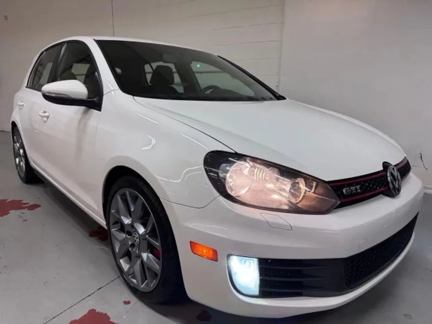 2013 Volkswagen Golf GTI Wolfsburg Edition photo 1