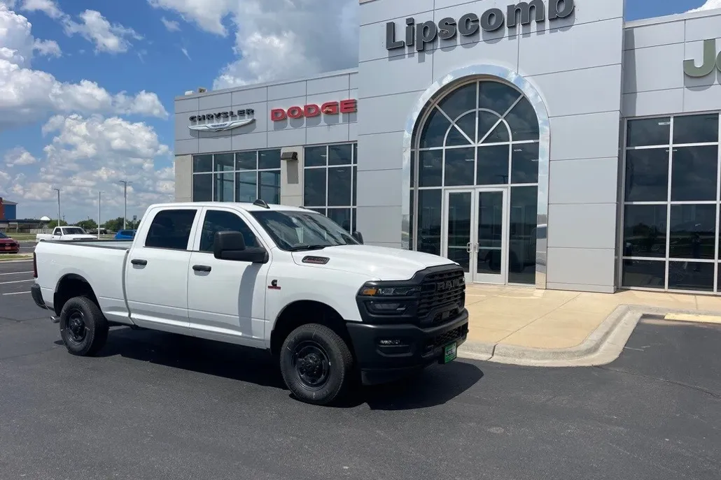 2025 Ram 2500 Tradesman photo 1