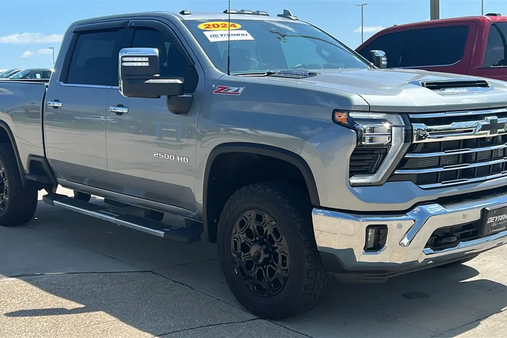 2024 Chevrolet Silverado 2500HD LTZ photo 1