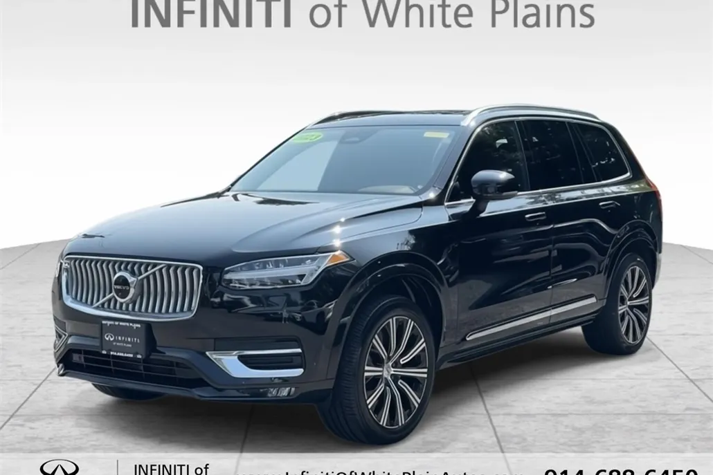 2023 Volvo XC90 Plus photo 1