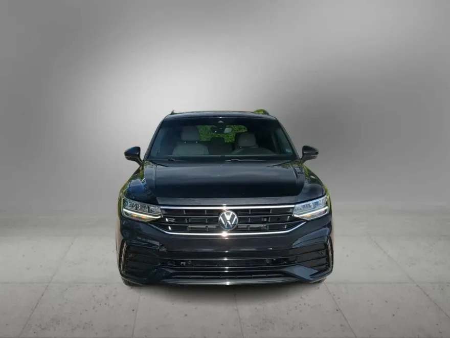 2023 Volkswagen Tiguan SE R-Line Black photo 1