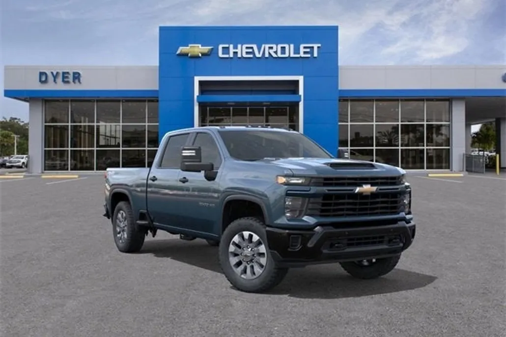 2026 Chevrolet Silverado 2500HD Custom photo 1