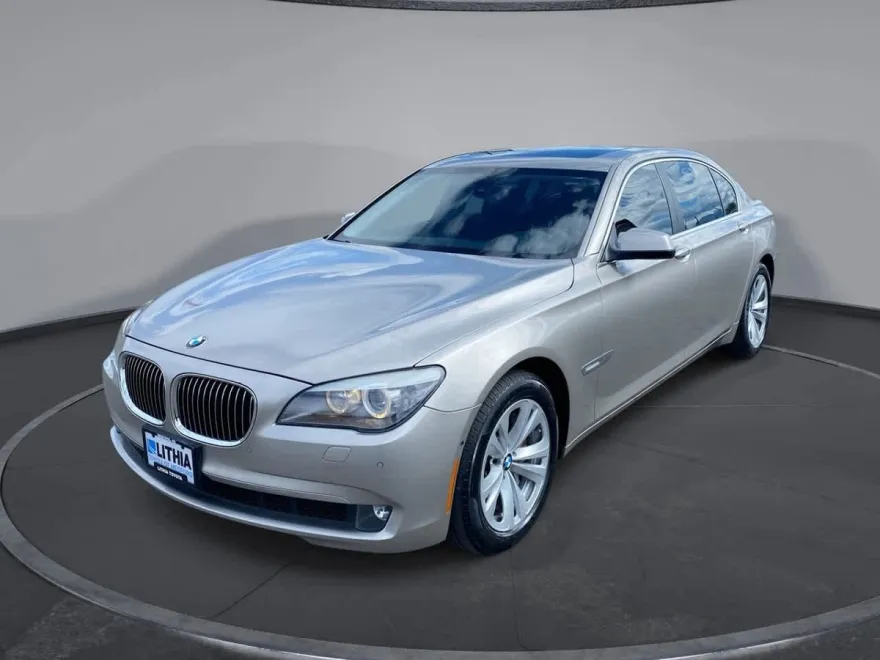 2012 Bmw 740Li 7-Series photo 1