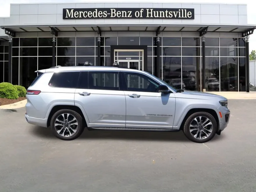 2021 Jeep Grand Cherokee Overland photo 1