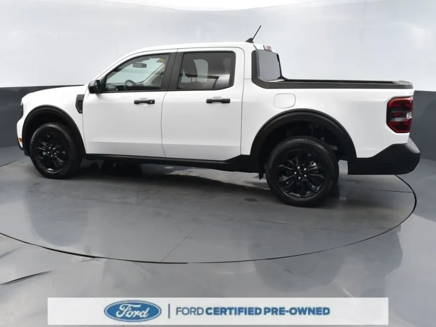2024 Ford Maverick XLT photo 1