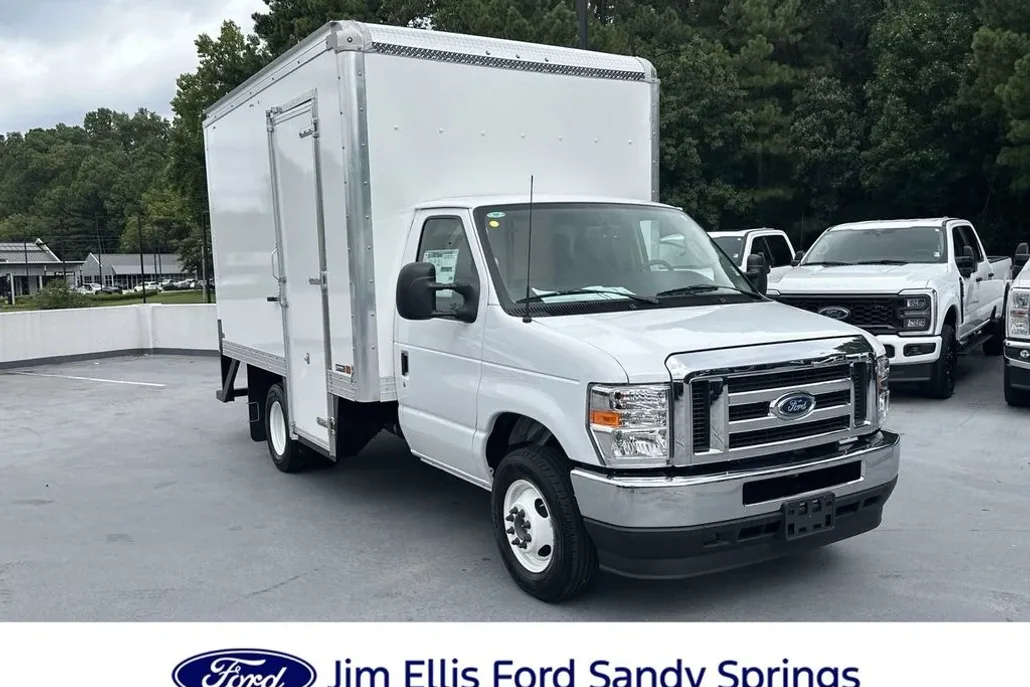 2025 Ford E-350 Base photo 1
