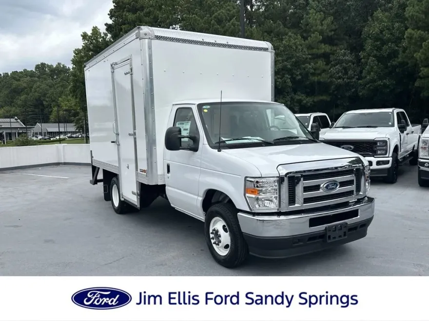 2025 Ford E-350 Base photo 1