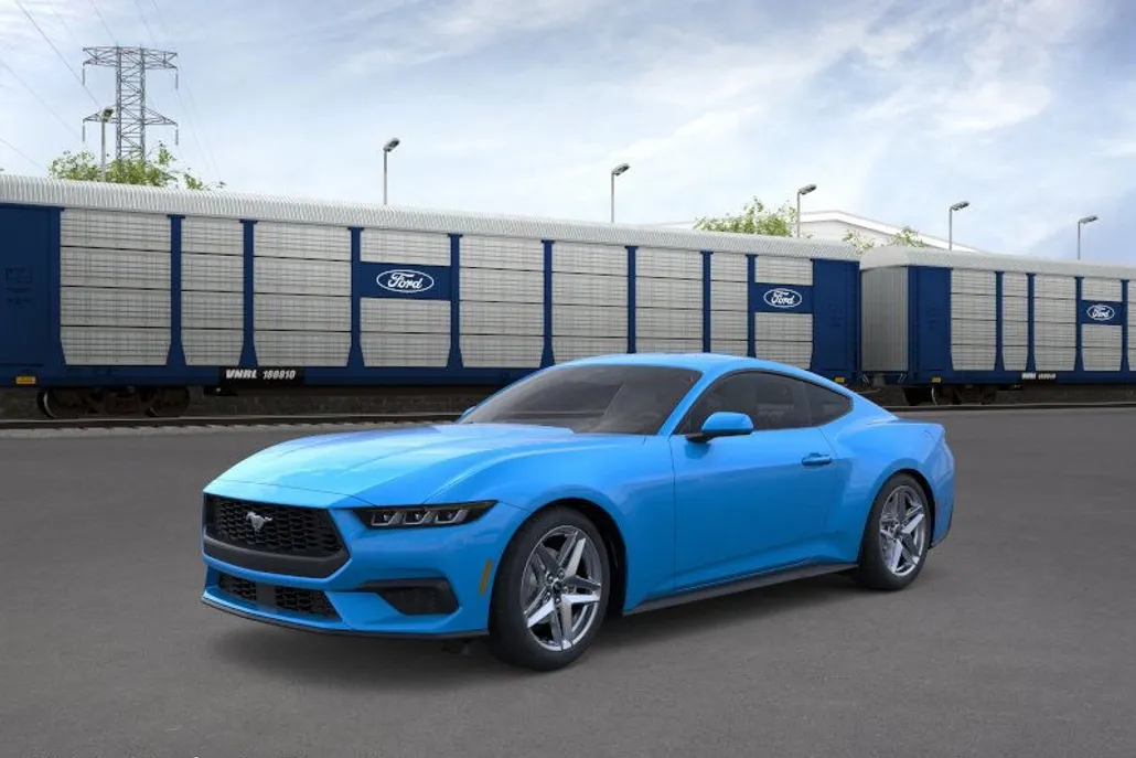 2025 Ford Mustang EcoBoost photo 1