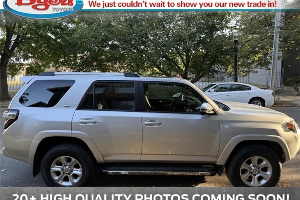 2020 Toyota 4Runner SR5 Premium photo 1