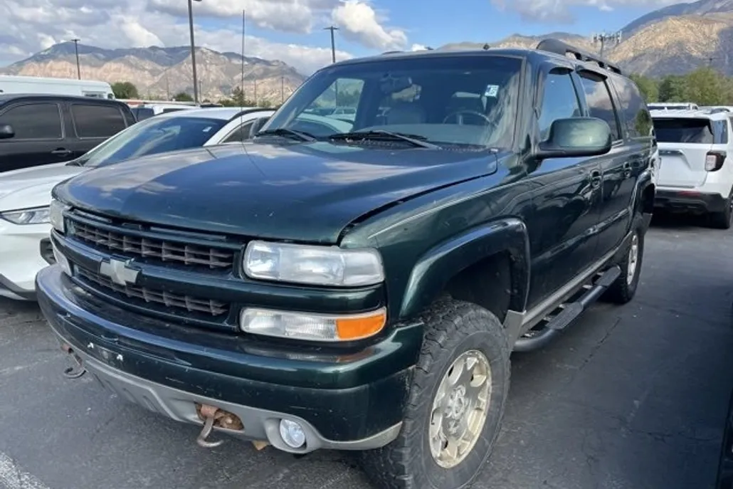 2002 Chevrolet Suburban 1500 Z71 photo 1