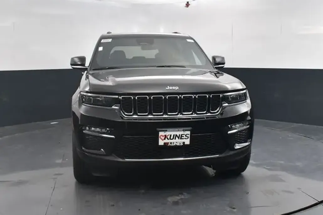 2025 Jeep Grand Cherokee Limited photo 1