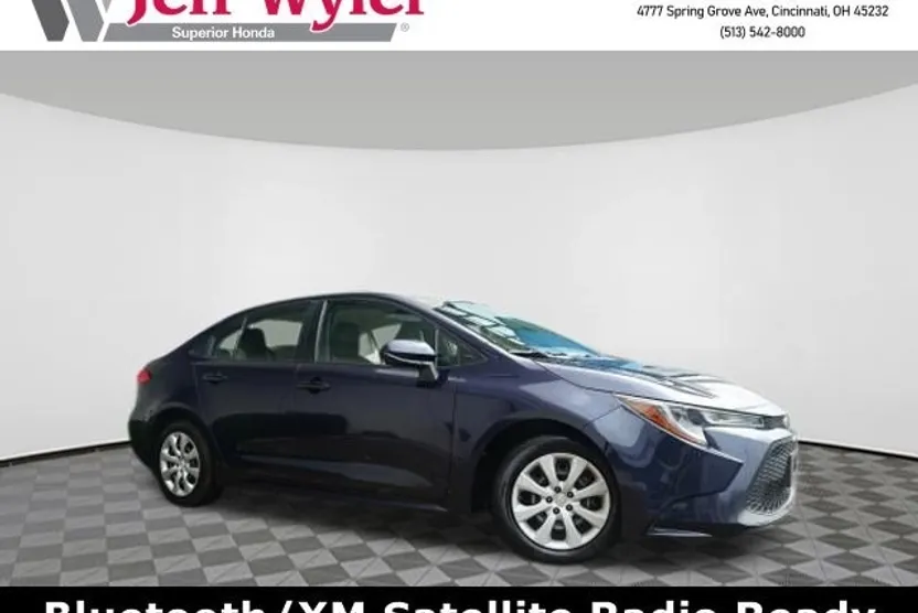 2021 Toyota Corolla LE photo 1