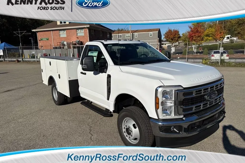 2024 Ford F-350 XL photo 1
