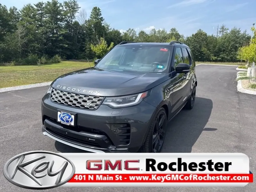 2023 Land Rover Discovery Metropolitan Edition photo 1