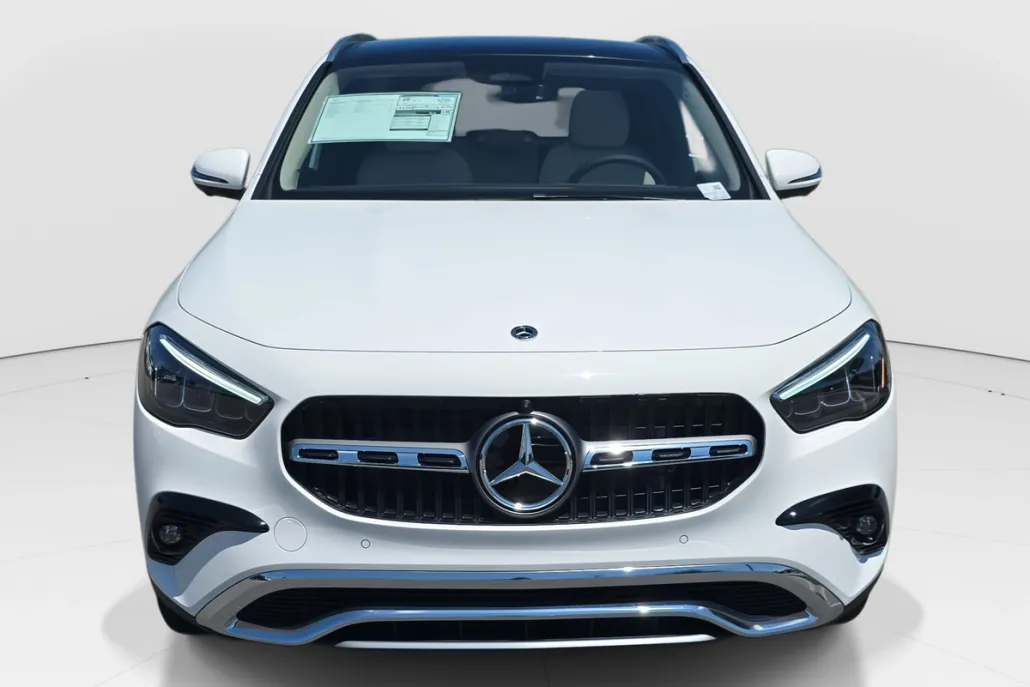 2026 Mercedes Benz GLA 250 4MATIC photo 1