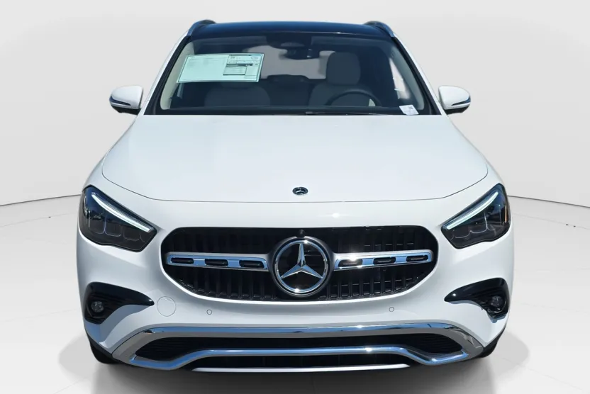 2026 Mercedes Benz GLA 250 4MATIC photo 1