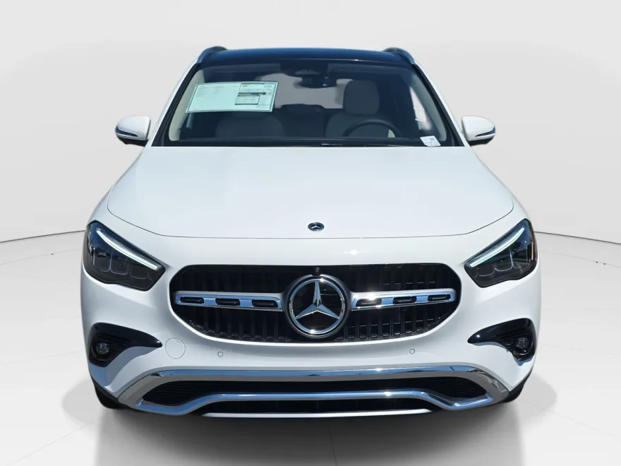 2026 Mercedes Benz GLA 250 4MATIC photo 1