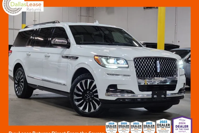 2022 Lincoln Navigator Black Label photo 1