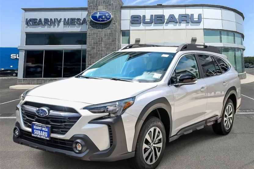 2025 Subaru Outback Premium photo 1