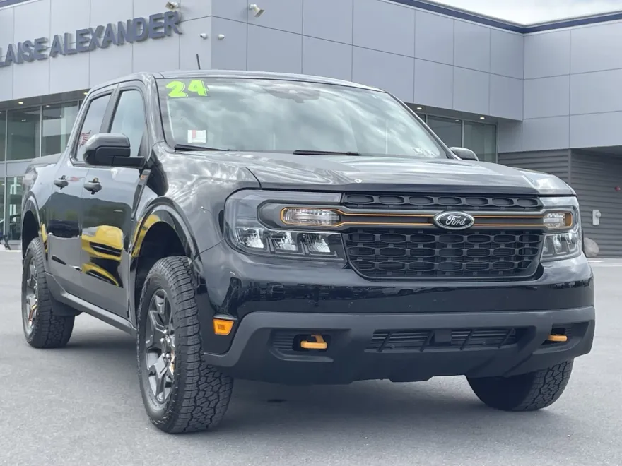 2024 Ford Maverick XLT Tremor photo 1