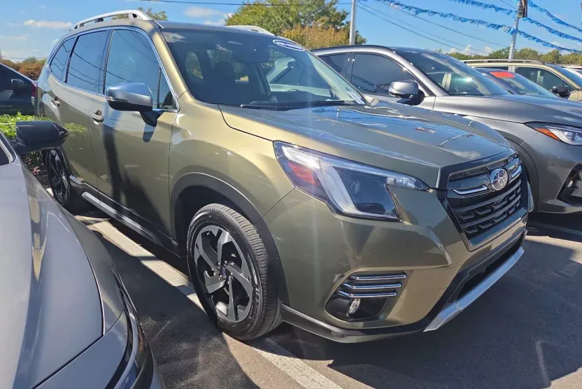 2024 Subaru Forester Touring photo 1