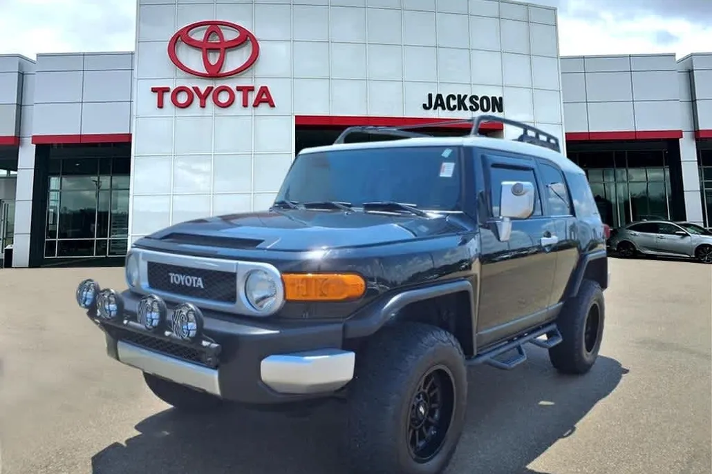 2014 Toyota FJ Cruiser Trail Teams Special Edition photo 1