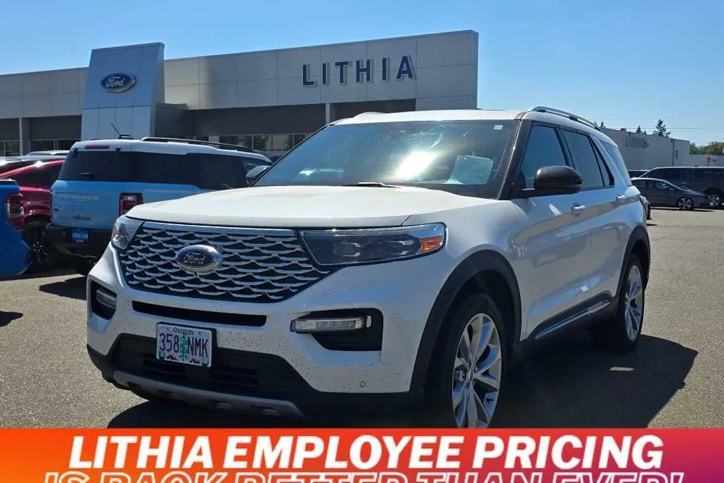 2022 Ford Explorer Platinum photo 1