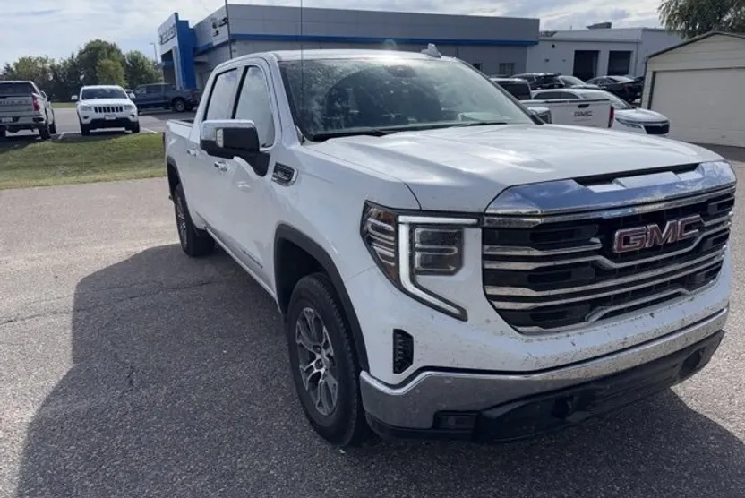 2024 Gmc Sierra 1500 SLT photo 1