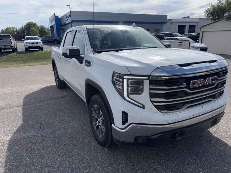2024 Gmc Sierra 1500 SLT photo 1