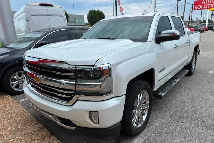 2016 Chevrolet Silverado 1500 High Country photo 1