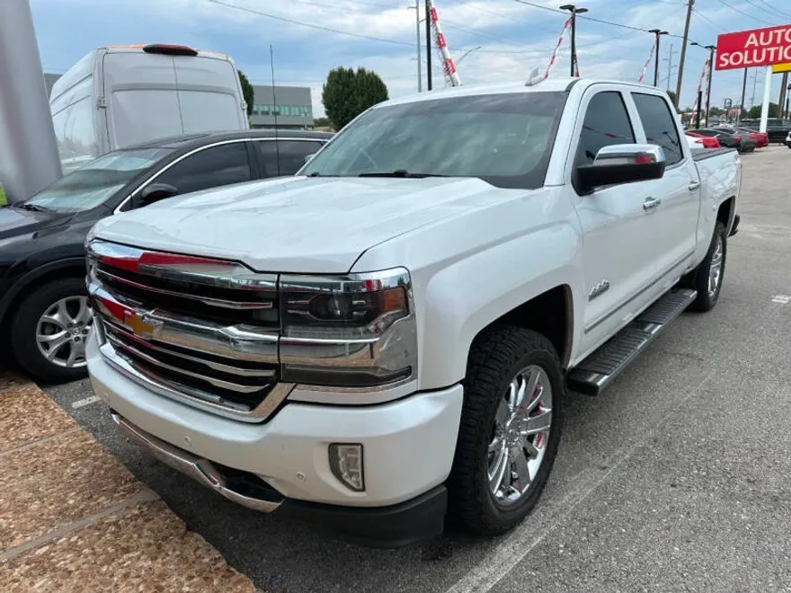 2016 Chevrolet Silverado 1500 High Country photo 1