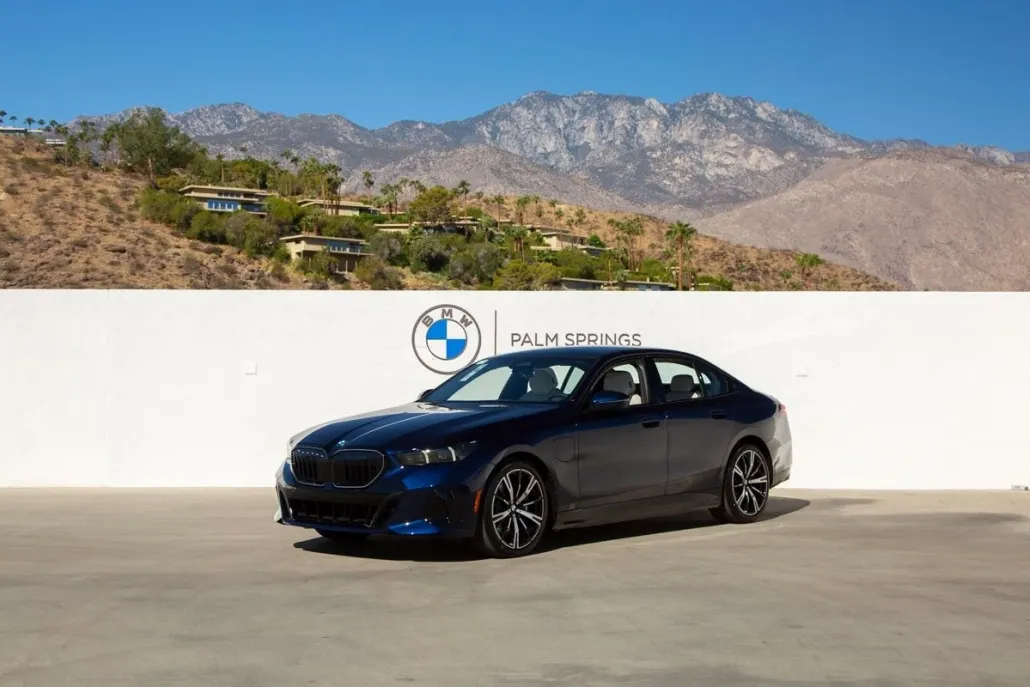 2026 Bmw 550e 550e xDrive photo 1