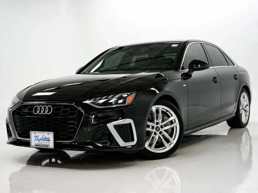 2023 Audi A4 45 S line Premium Plus photo 1