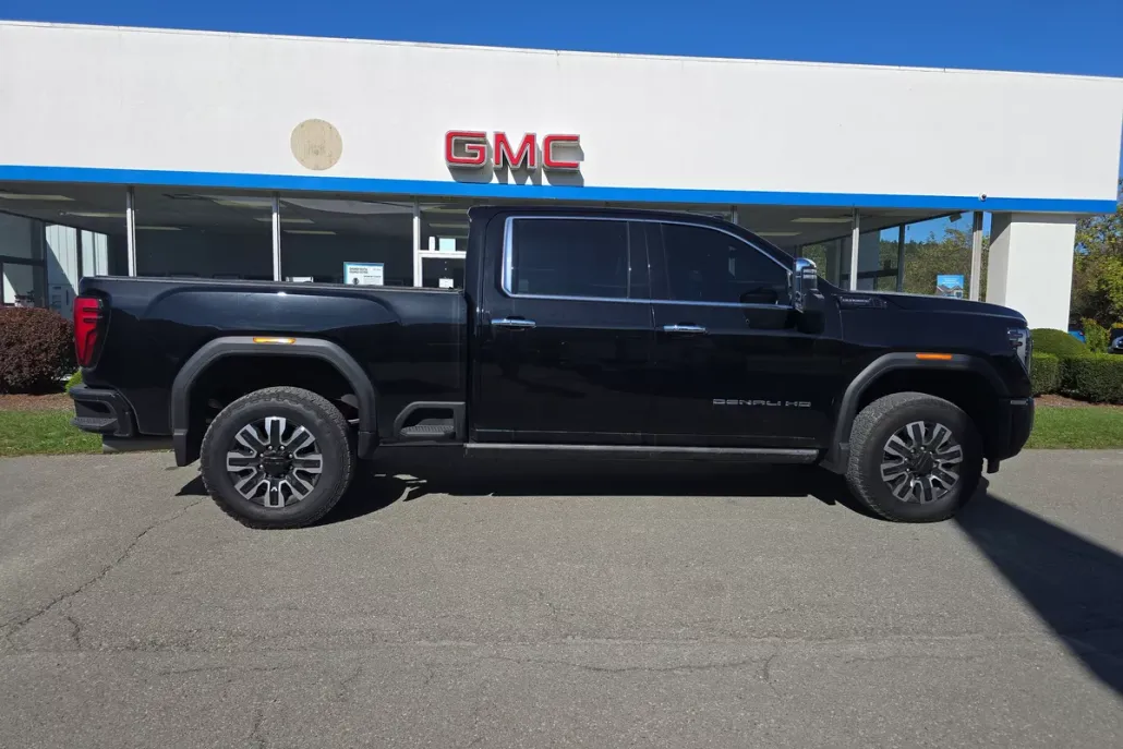 2024 Gmc Sierra 3500 HD Denali Ultimate photo 1