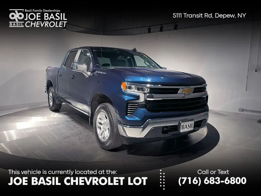 2022 Chevrolet Silverado 1500 LT photo 1